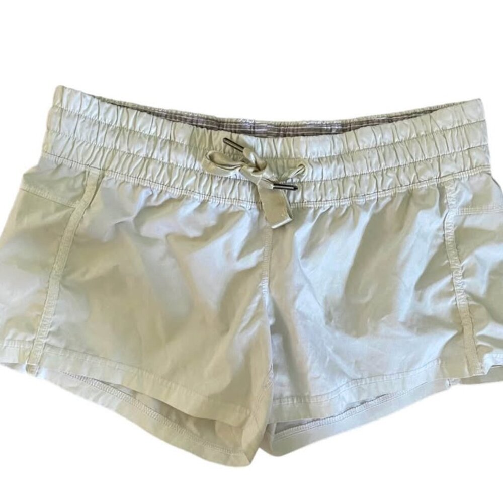Lululemon Pale Yellow Drawstring Shorts 4" inseam Women's size 6